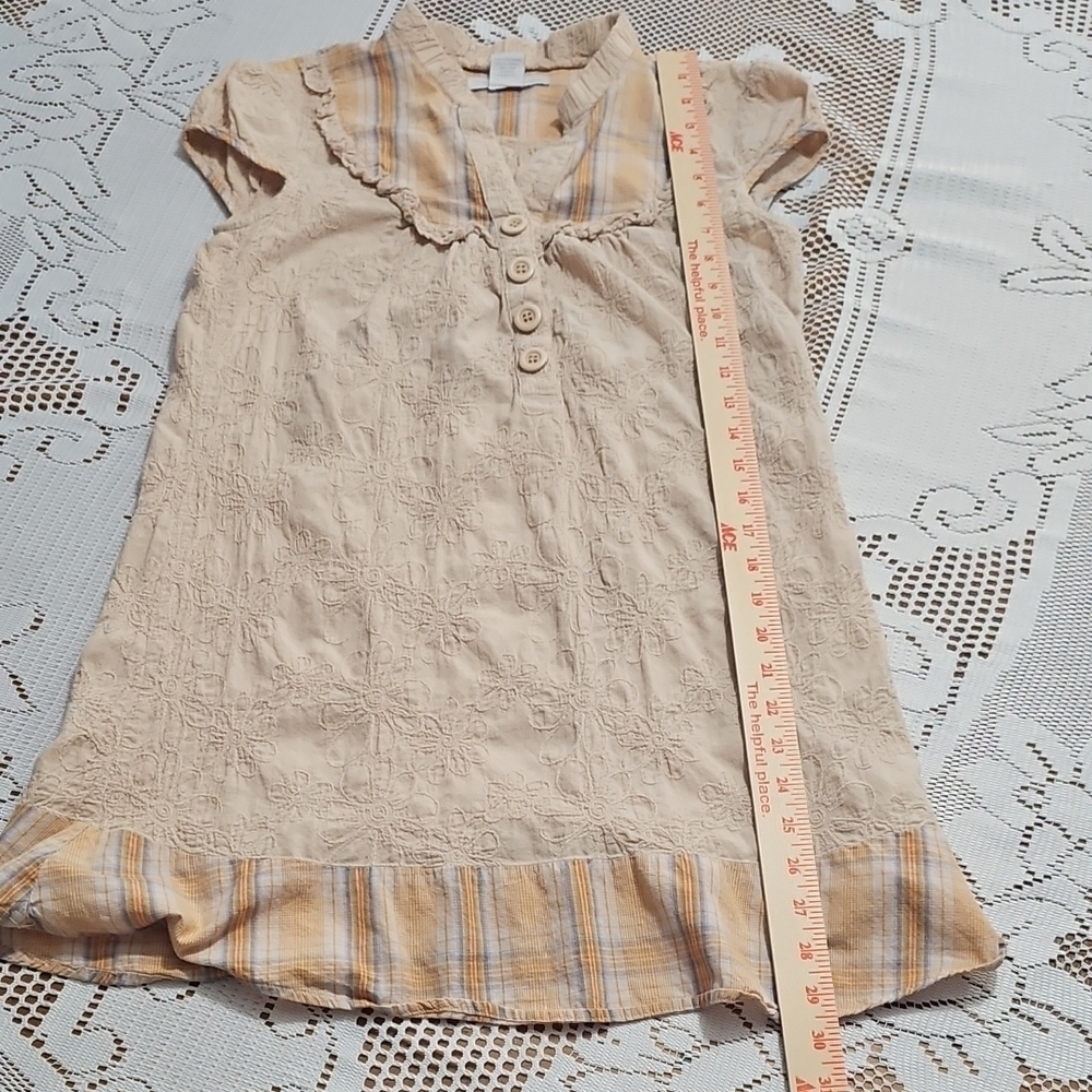 Charlotte Russe Beige and Plaid Cotton Blouse - Picture 3 of 6